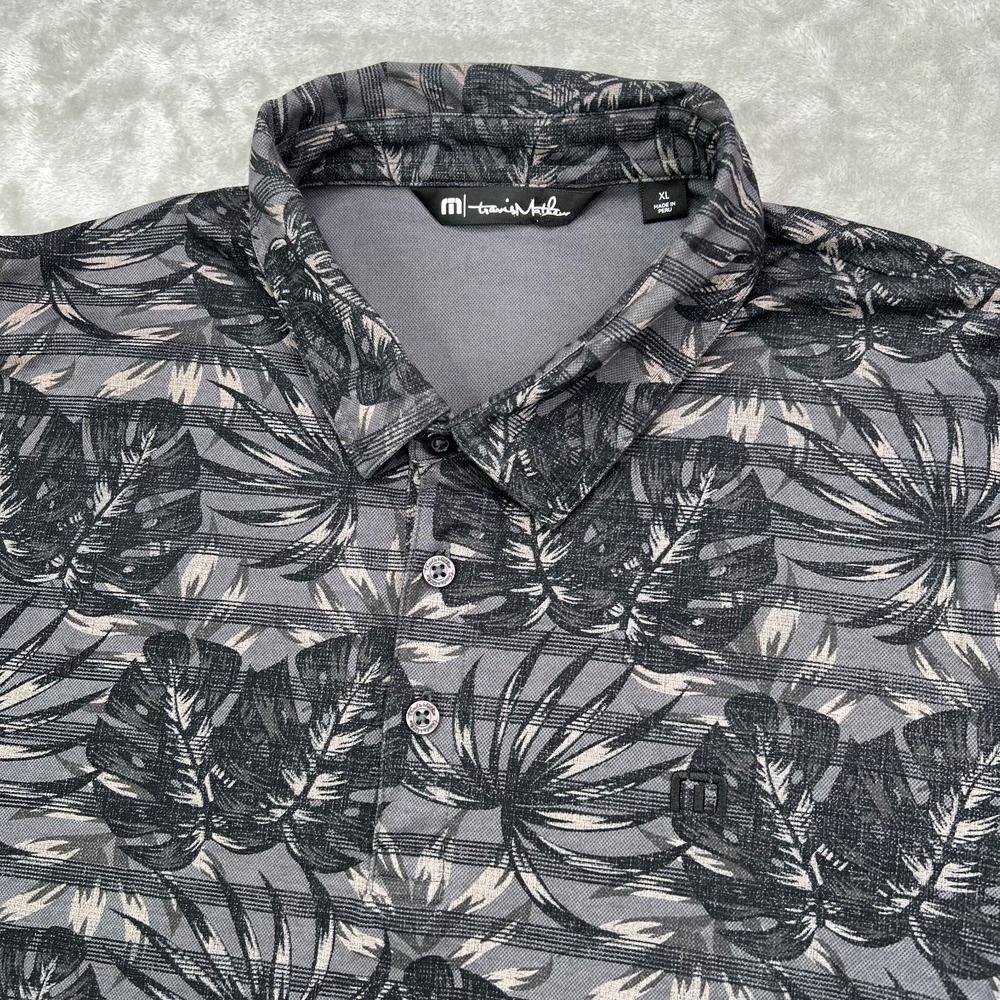 Travis Mathew Shirt Mens XL Gray Floral Big Snow Pima Travel‎ Golf Performance